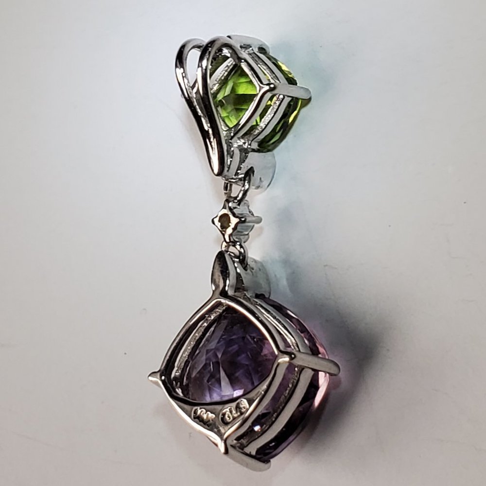 BEAUTIFUL 14K WHITE GOLD EARRINGS & PENDANT SET - Picture 8 of 10